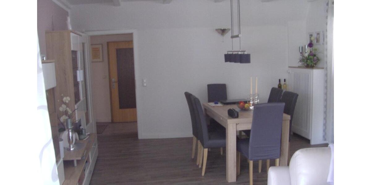 Erdgeschoßwohnung Wöllstadt - 3 Zimmer, 100 m&sup2;, 1.000&euro; | Angebot:25571721