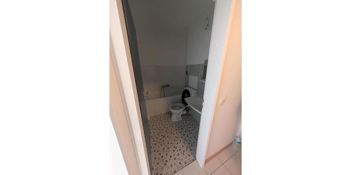 Etagenwohnung Frankfurt am Main Bockenheim - 1 Zimmer, 41 m&sup2;, 900&euro; | Angebot:25965238