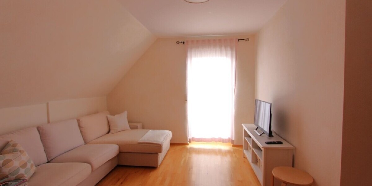 albero:) Charmante Maisonette-Dachgeschosswohnung mit großem Balkon - Maisonettenwohnung Seligenstadt | Angebot:26960123