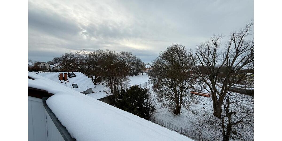 Dachgeschoßwohnung Schöneck - 2.5 Zimmer, 75 m&sup2;, 830&euro; | Angebot:25086632