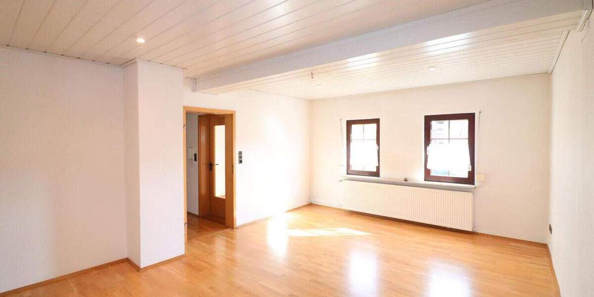 Bauernhaus, Landhaus Echzell Gettenau - 9 Zimmer, 171 m&sup2;, 350.000&euro; | Angebot:25772102