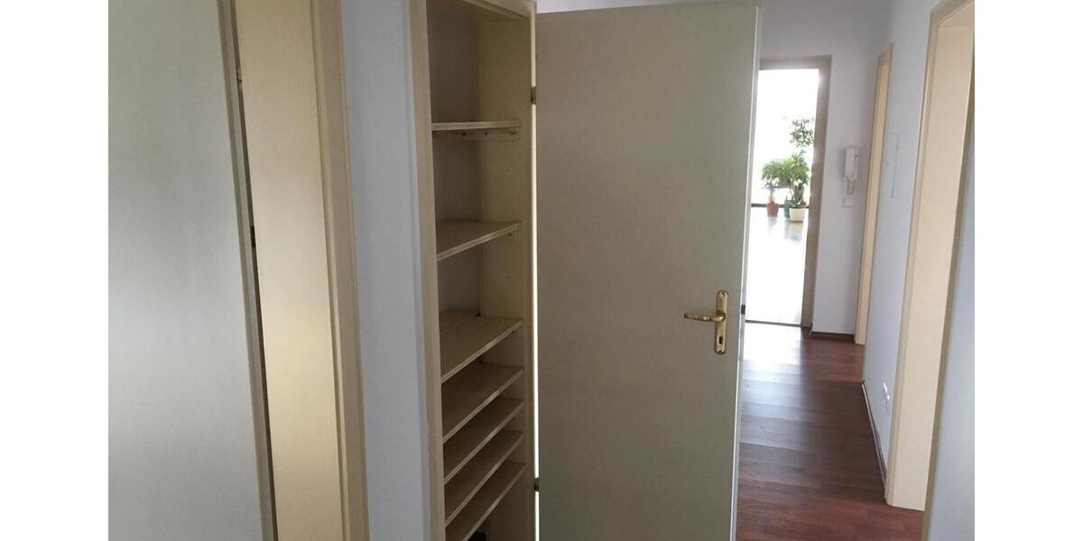 Etagenwohnung Aschaffenburg Damm - 5 Zimmer, 94 m&sup2;, 284.000&euro; | Angebot:25993325