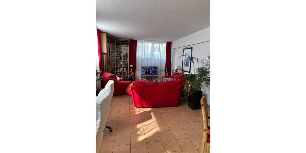 Etagenwohnung Ortenberg - 2 Zimmer, 87 m&sup2;, 710&euro; | Angebot:26422088