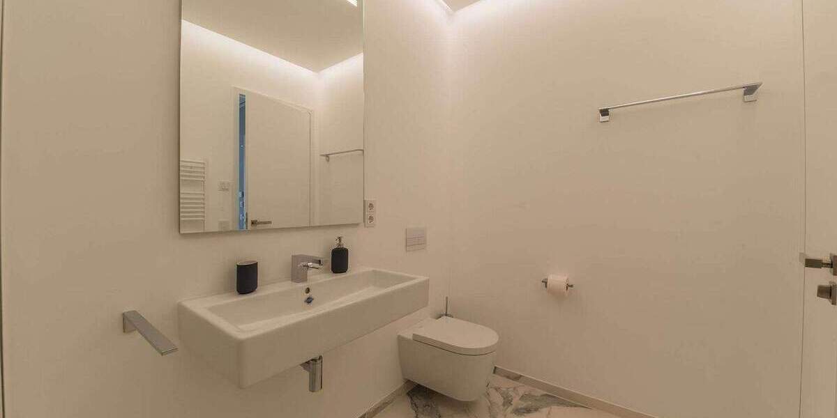 Etagenwohnung Frankfurt am Main Innenstadt - 2 Zimmer, 70 m&sup2;, 2.700&euro; | Angebot:25727277