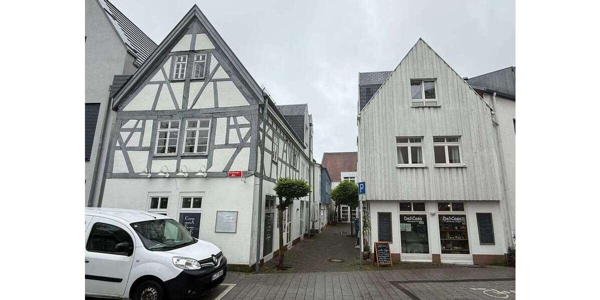 Einfamilienhaus Kronberg im Taunus Oberhöchstadt - 19 Zimmer, 317 m&sup2;, 1.599.000&euro; | Angebot:25921706