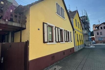 Haus Frankfurt am Main Sossenheim - 4 Zimmer, 108 m&sup2;, 400.000&euro; | Angebot:24895563