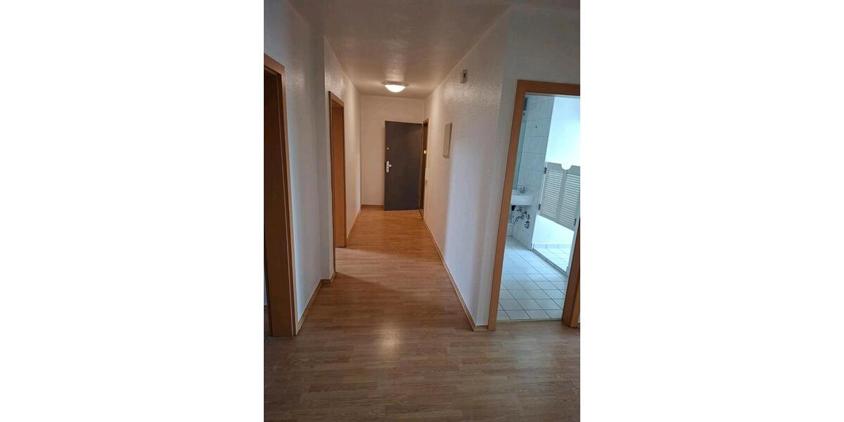 Dachgeschoßwohnung Aschaffenburg Österreicher Kolonie - 4 Zimmer, 71 m&sup2;, 960&euro; | Angebot:26698828