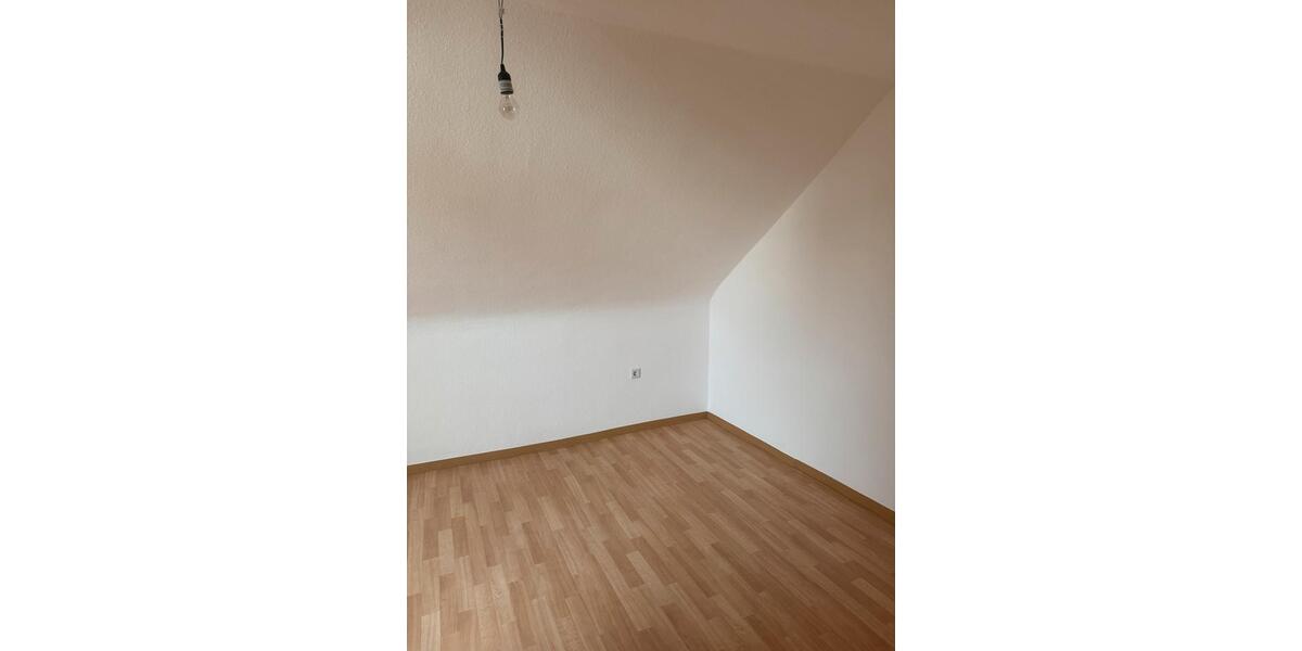 Dachgeschoßwohnung Erzhausen - 2 Zimmer, 40 m&sup2;, 780&euro; | Angebot:25903891