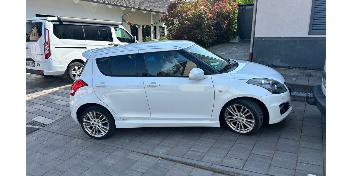 Suzuki Swift 175.500 km 6.900 &euro; Büdingen 63654