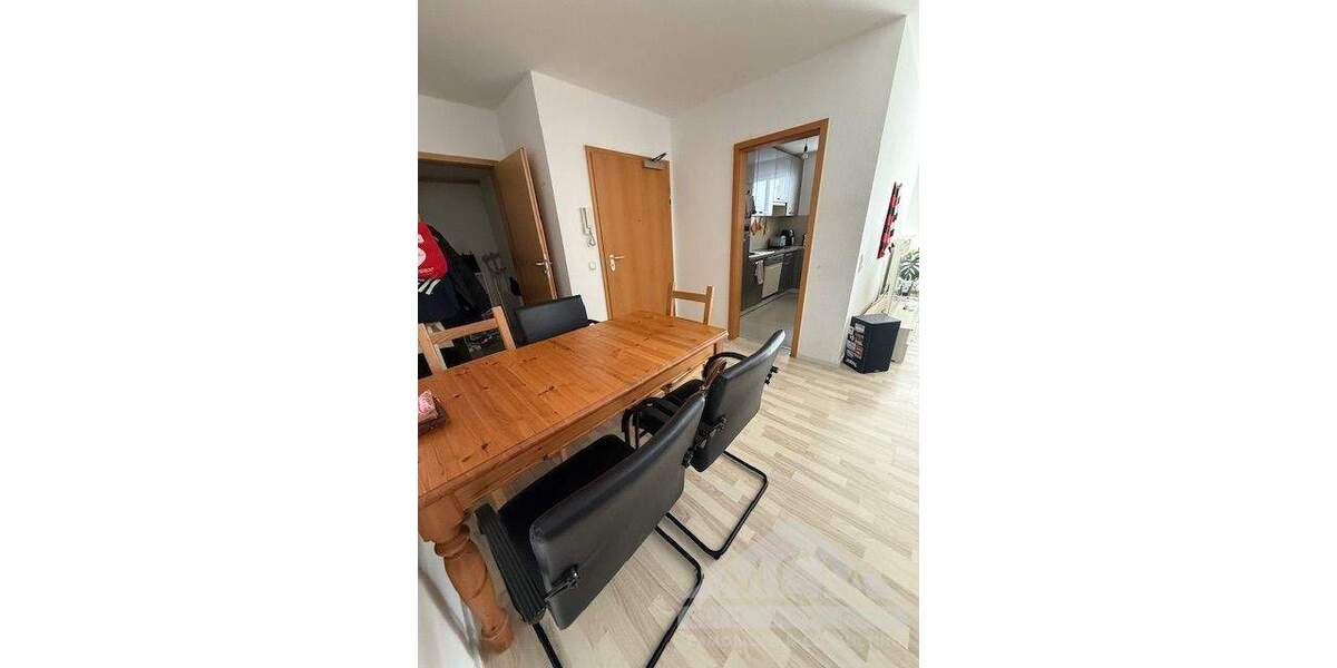 Etagenwohnung Frankfurt am Main Ostend - 4 Zimmer, 83 m&sup2;, 470.000&euro; | Angebot:25780811