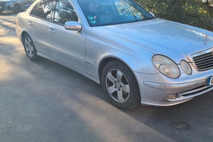 Mercedes-Benz E 240 317.000 km 1.350 &euro; Offenbach am Main 63075