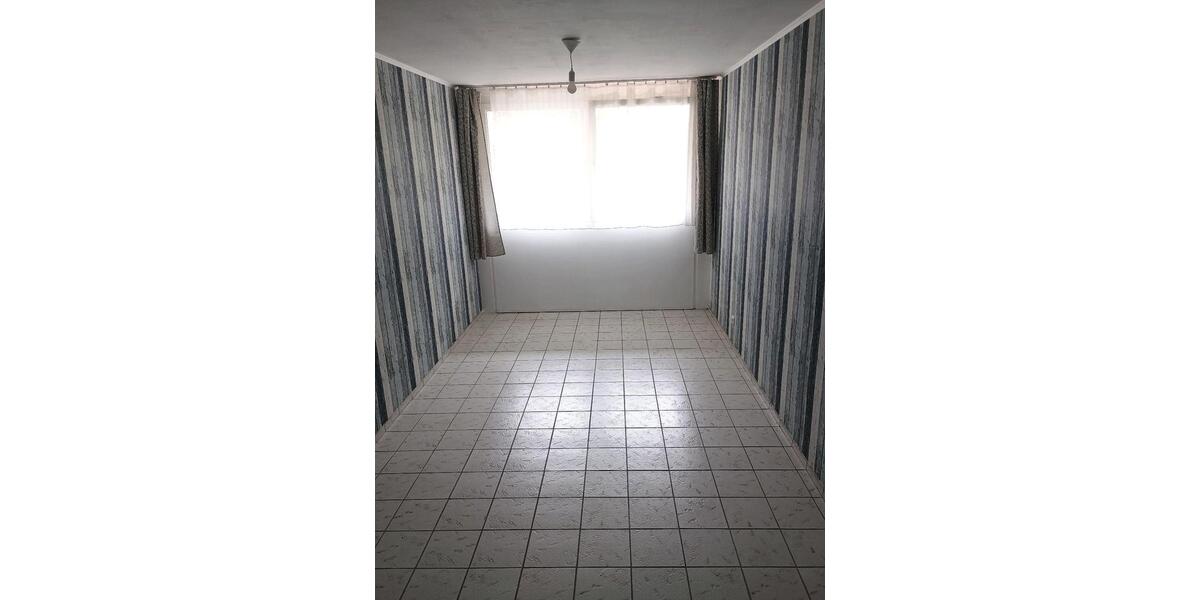 Etagenwohnung Frankfurt am Main Nied - 3 Zimmer, 79 m&sup2;, 1.270&euro; | Angebot:25838004