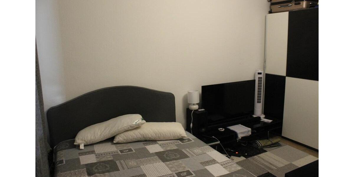 Etagenwohnung Frankfurt am Main - 2 Zimmer, 50 m&sup2;, 600&euro; | Angebot:25917651