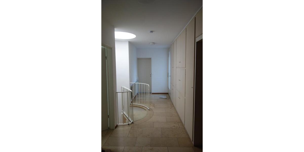 Reihenhaus Frankfurt am Main Innenstadt 3 - 5 Zimmer, 172 m&sup2;, 2.450&euro; | Angebot:25164597