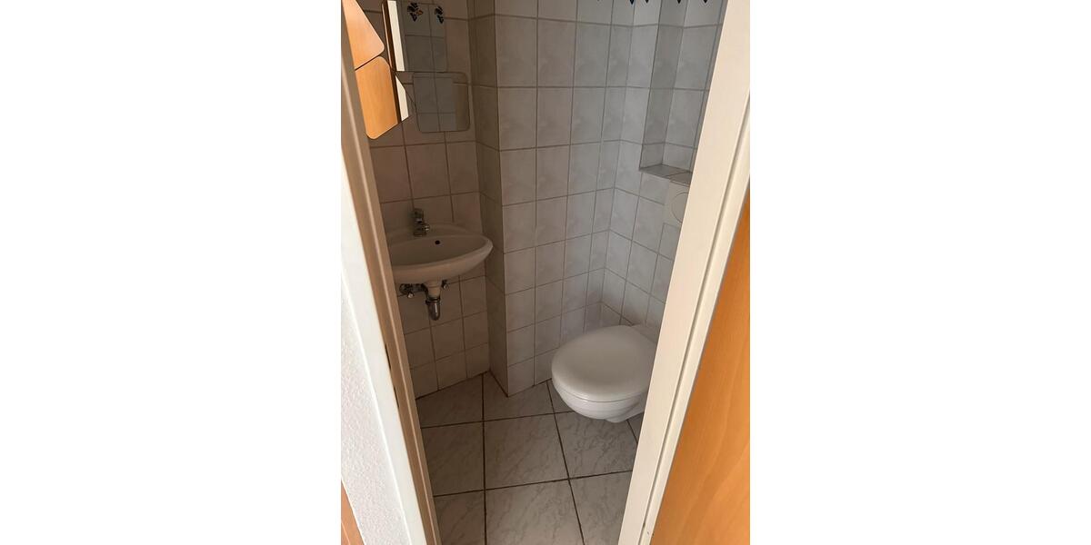 Erdgeschoßwohnung Bad Vilbel - 2.5 Zimmer, 70 m&sup2;, 900&euro; | Angebot:25943868