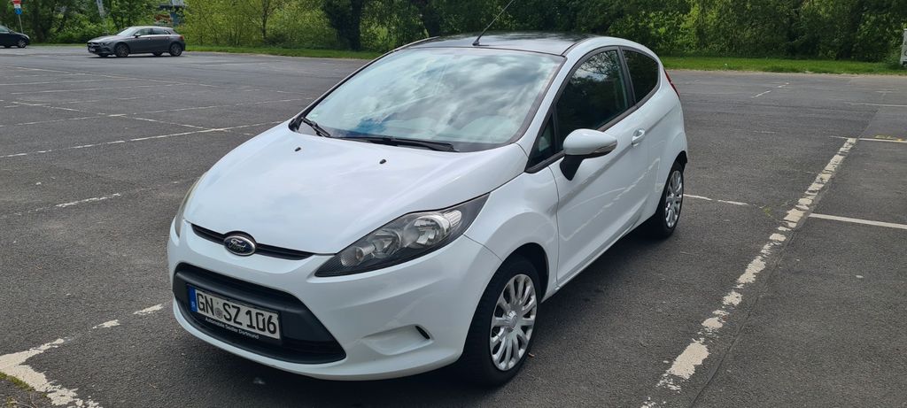 Ford Fiesta 192.000 km 2.400 &euro; Gelnhausen 63571