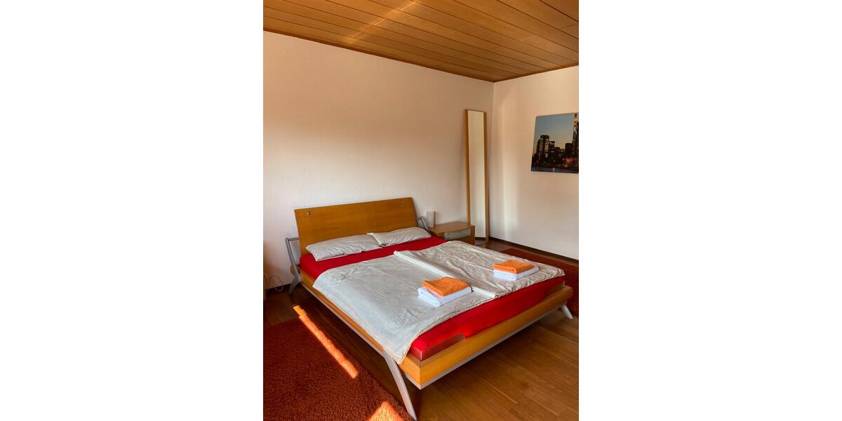 Etagenwohnung Bad Homburg vor der Höhe Gonzenheim - 5 Zimmer, 160 m&sup2;, 1.900&euro; | Angebot:25938868