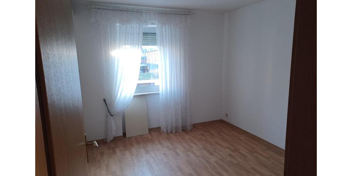 Einfamilienhaus Oberursel (Taunus) - 8 Zimmer, 200 m&sup2;, 1.499.999&euro; | Angebot:22109884