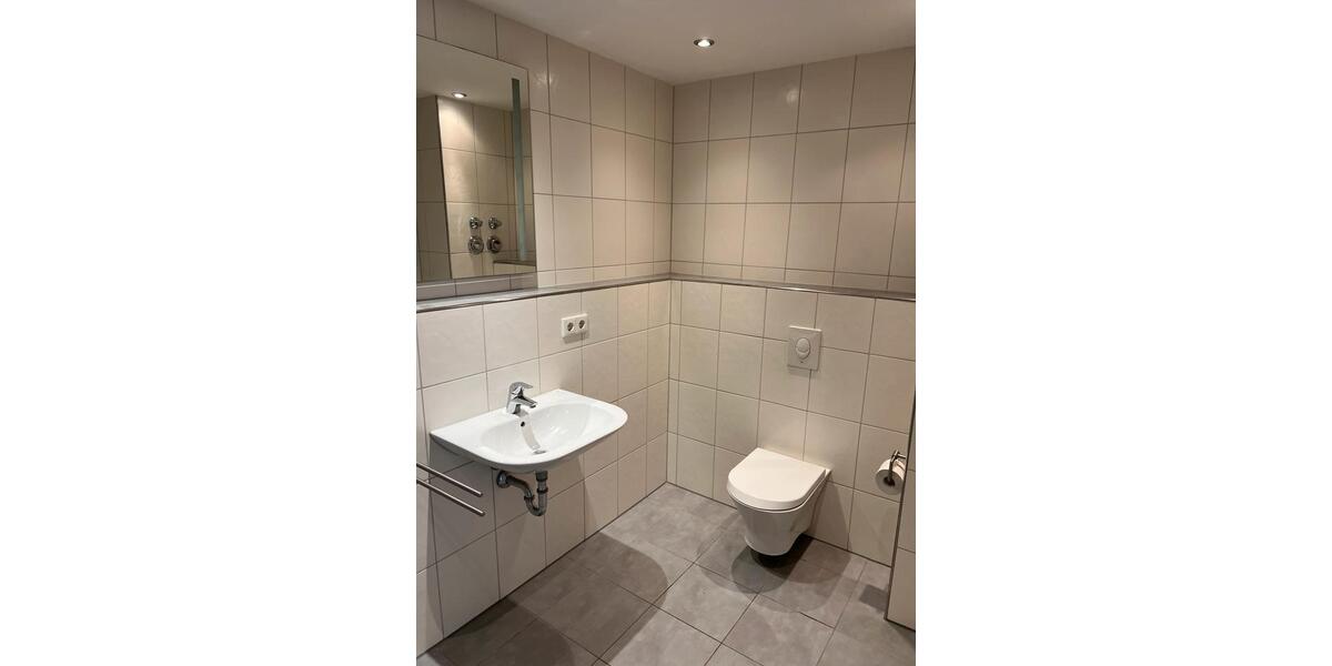 Etagenwohnung Offenbach am Main Bieberer Berg - 2 Zimmer, 67 m&sup2;, 1.255&euro; | Angebot:25932469