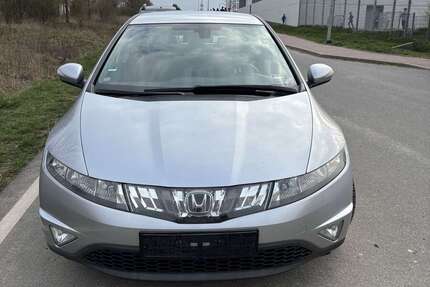 Honda Civic 124.000 km 7.000 &euro; Bad Soden 65812