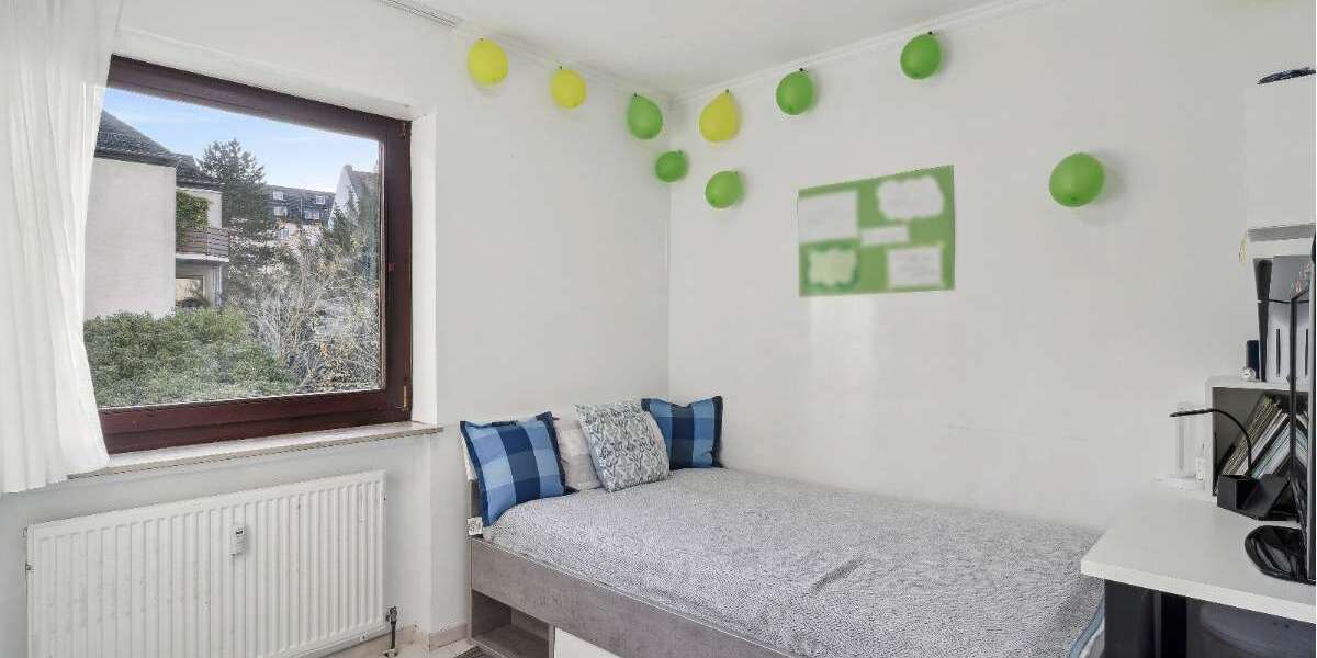 Komfortables Wohnen am Mainufer: 4-Zimmer-Wohnung mit Balkon und Tiefgarage - Etagenwohnung Offenbach am Main | Angebot:25022510