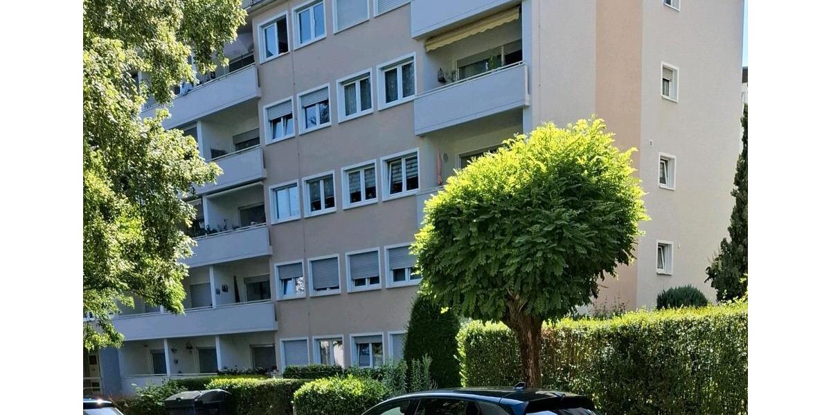 Etagenwohnung Bad Nauheim - 2.5 Zimmer, 70 m&sup2;, 330.000&euro; | Angebot:26986734
