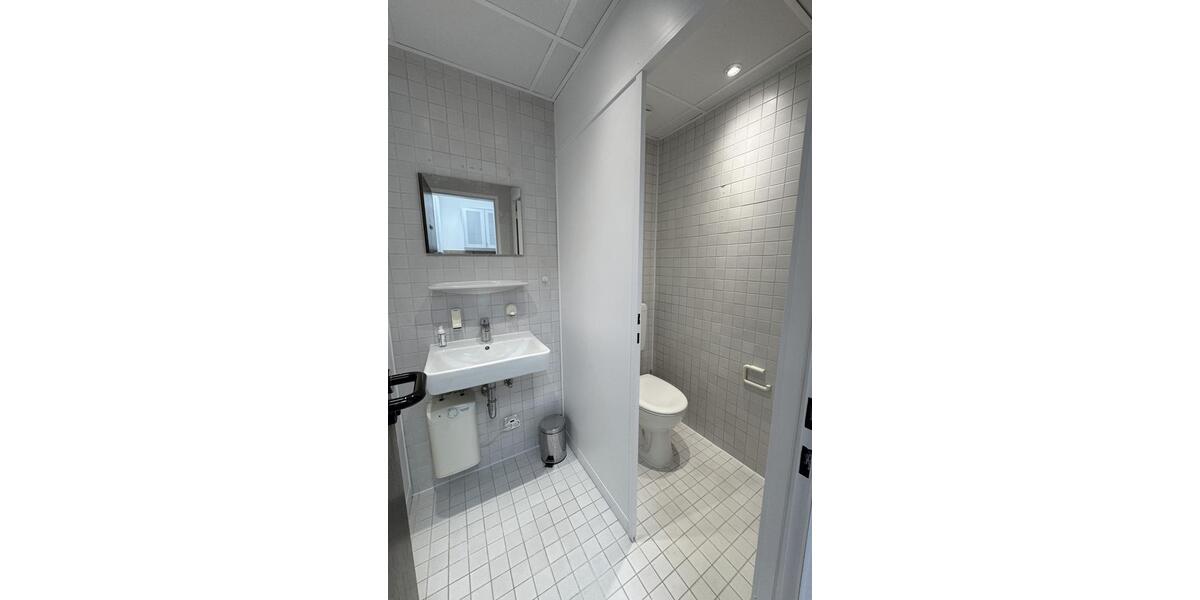 Gewerbeobjekt Neu-Isenburg Isenburg - 1.350&euro; | Angebot:25791937