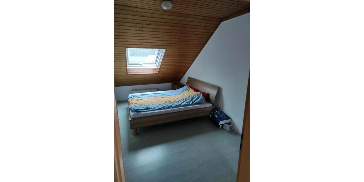 Dachgeschoßwohnung Rosbach vor der Höhe - 2 Zimmer, 54 m&sup2;, 770&euro; | Angebot:25853919