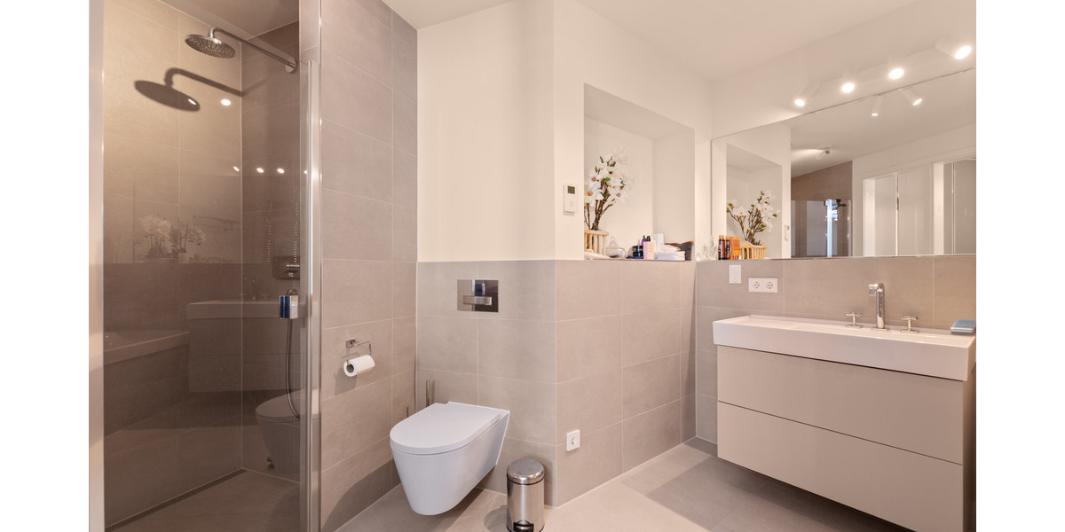 Etagenwohnung Frankfurt am Main Gallus - 3 Zimmer, 110 m&sup2;, 3.400&euro; | Angebot:25691121