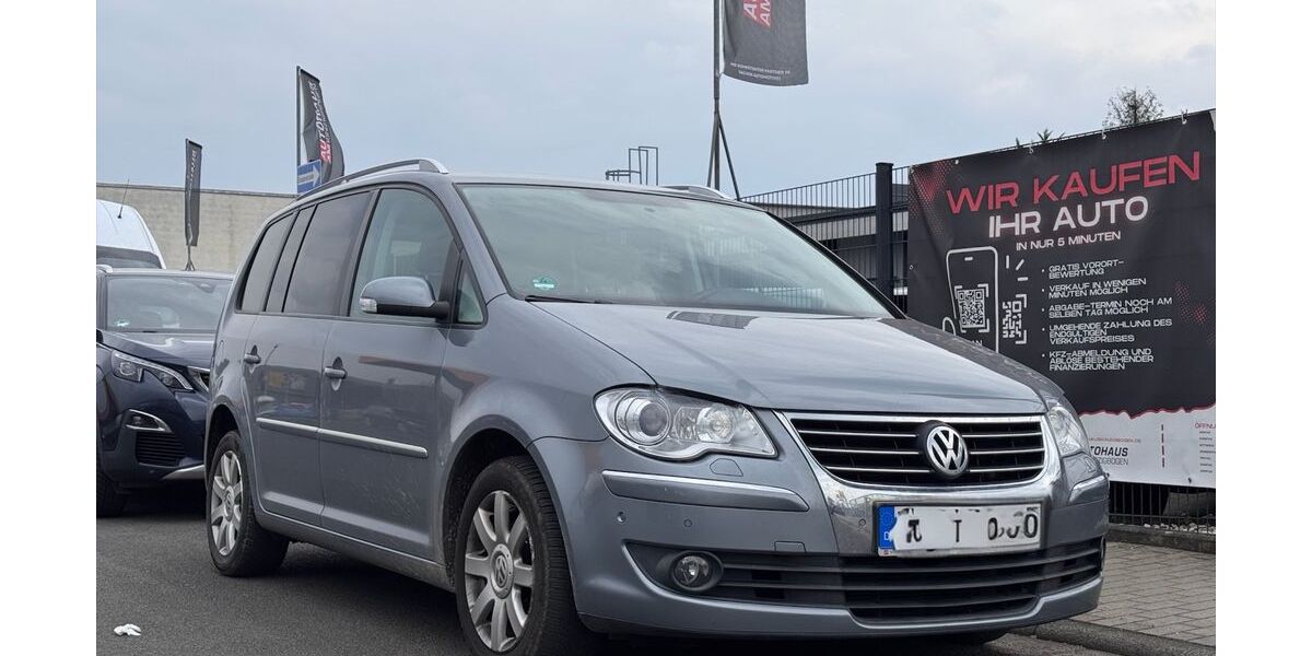 VW Touran 223.927 km 3.190 &euro; Maintal 63477