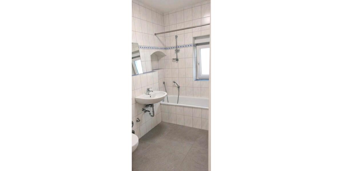 Erdgeschoßwohnung Goldbach - 2.5 Zimmer, 65 m&sup2;, 950&euro; | Angebot:27580095