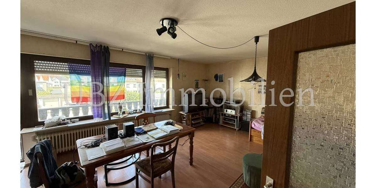 Etagenwohnung Großostheim - 4 Zimmer, 124 m&sup2;, 270.000&euro; | Angebot:25248595