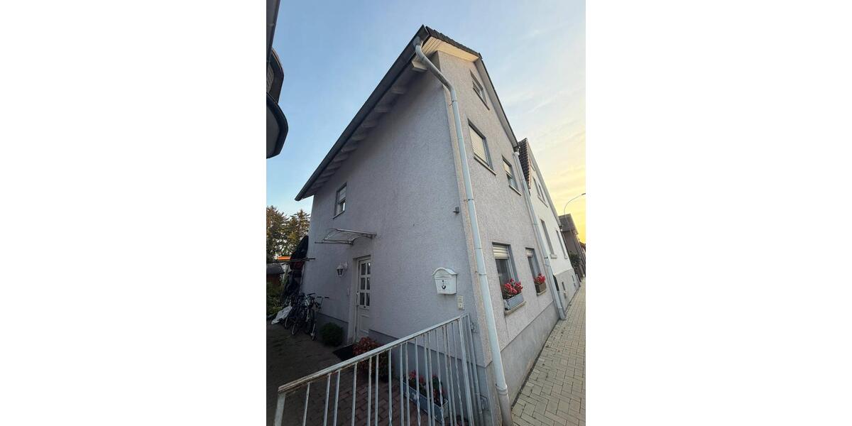 Doppelhaushälfte Karben - 3.5 Zimmer, 90 m&sup2;, 1.300&euro; | Angebot:27677230