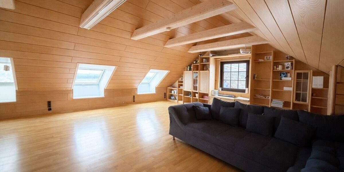 Einfamilienhaus Karben Rendel - 8 Zimmer, 226 m&sup2;, 749.000&euro; | Angebot:25671395