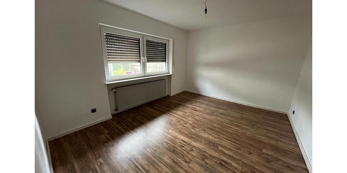 Erdgeschoßwohnung Frankfurt am Main Rödelheim - 3 Zimmer, 86 m&sup2;, 1.800&euro; | Angebot:25311600