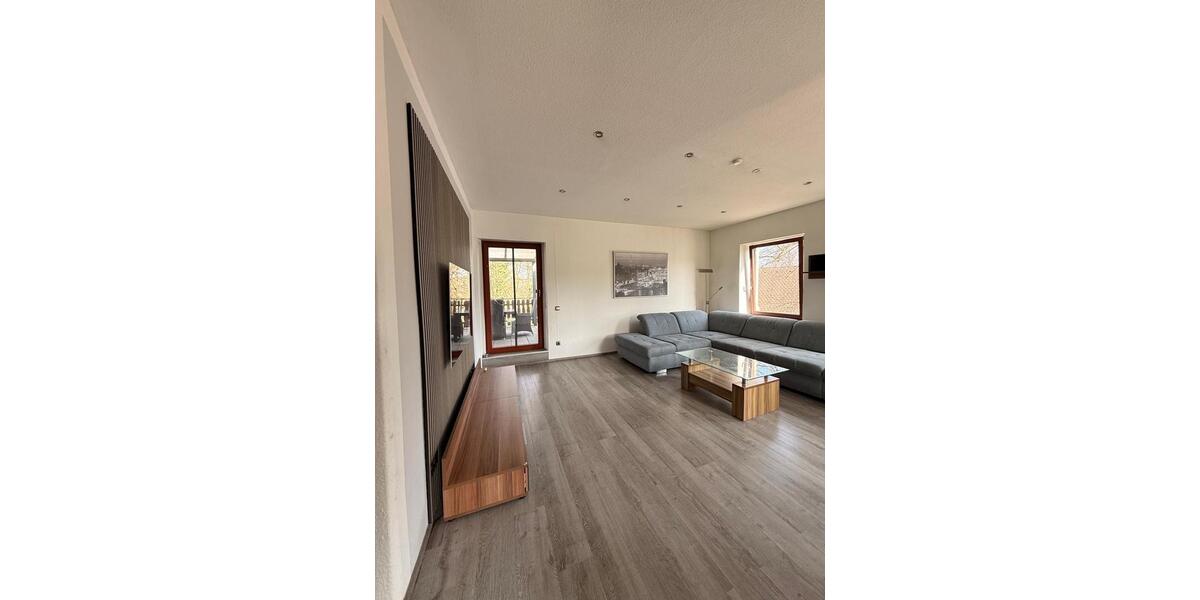 Etagenwohnung Hösbach - 4 Zimmer, 135 m&sup2;, 330.000&euro; | Angebot:25793998