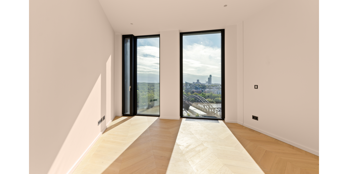 Etagenwohnung Frankfurt am Main Ostend - 3 Zimmer, 121 m&sup2;, 4.000&euro; | Angebot:24895333