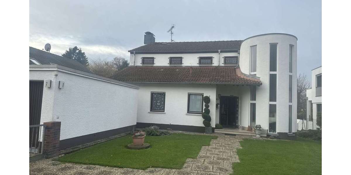 Einfamilienhaus Großkrotzenburg - 9 Zimmer, 342 m&sup2;, 820.000&euro; | Angebot:18911391