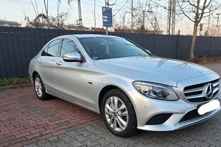 Mercedes-Benz C 300 79.565 km 25.999 &euro; Frankfurt am Main 60598