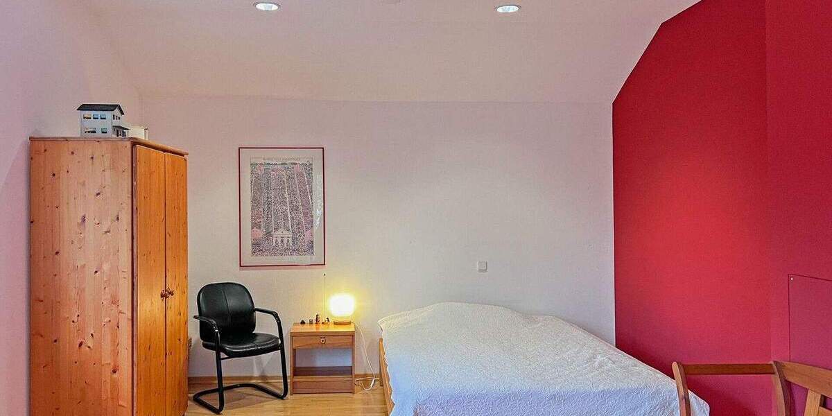 Einfamilienhaus Frankfurt Nieder-Eschbach - 5 Zimmer, 139 m&sup2;, 835.000&euro; | Angebot:25703504