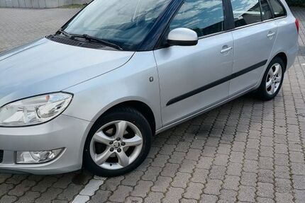 Skoda Fabia 232.000 km 2.999 &euro; Frankfurt 60326