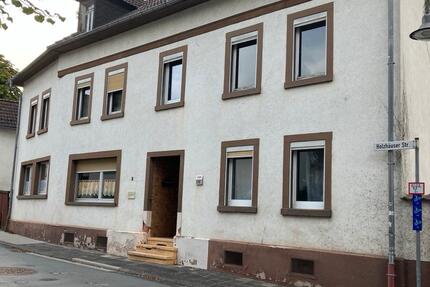 Haus Rosbach vor der Höhe - 8 Zimmer, 180 m&sup2;, 490.000&euro; | Angebot:27534573