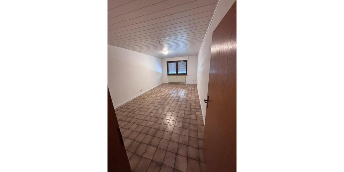 Etagenwohnung Gründau - 2 Zimmer, 62 m&sup2;, 620&euro; | Angebot:26382691