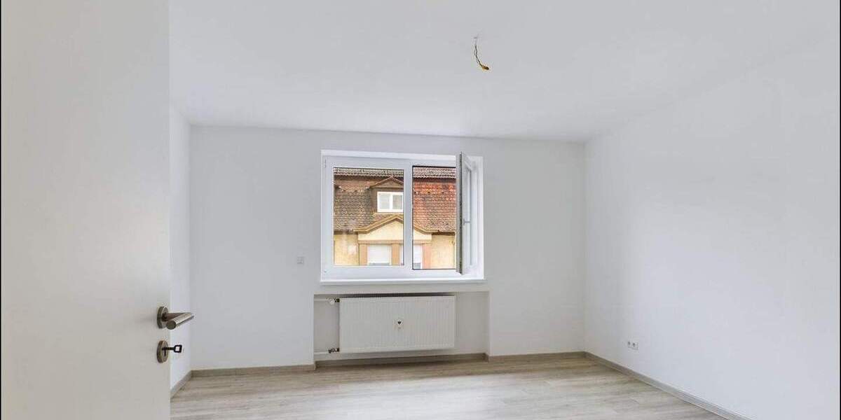 Etagenwohnung Aschaffenburg Innenstadt - 4 Zimmer, 111 m&sup2;, 365.000&euro; | Angebot:25705912