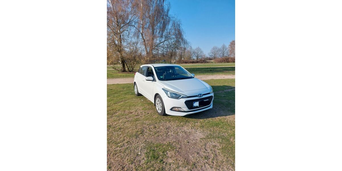 Hyundai i20 116.188 km 6.700 &euro; Rodgau 63110