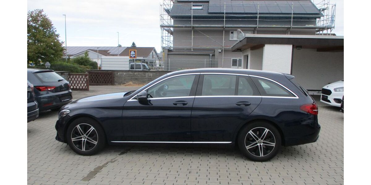 Mercedes-Benz C 180 61.712 km 20.599 &euro; Babenhausen 64832