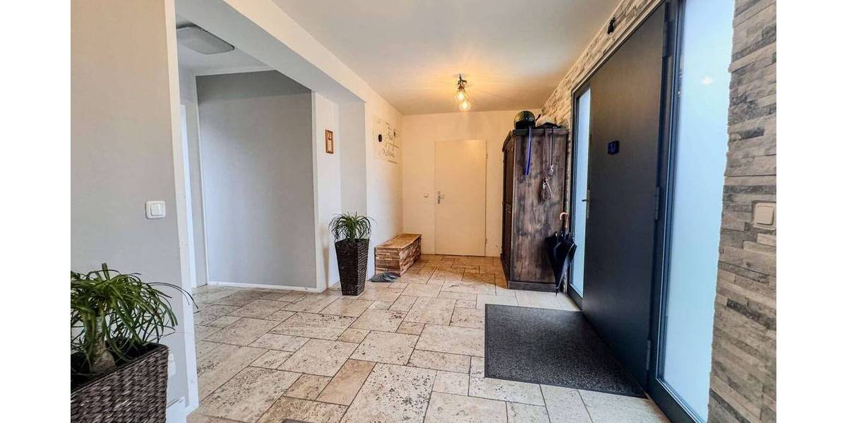 Einfamilienhaus Frankfurt Bergen-Enkheim - 6 Zimmer, 206 m&sup2;, 978.000&euro; | Angebot:25997730