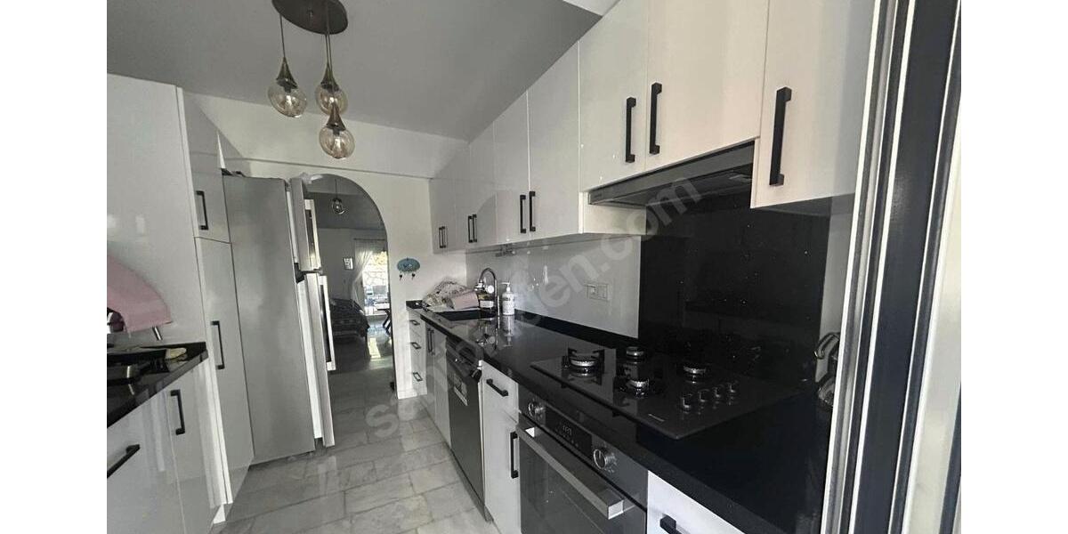 Villa Frankfurt am Main Innenstadt - 4 Zimmer, 120 m&sup2;, 400.000&euro; | Angebot:26619728