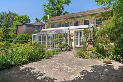 Haus Frankfurt am Main Niederrad - 12 Zimmer, 442 m&sup2;, 2.645.000&euro; | Angebot:25820346