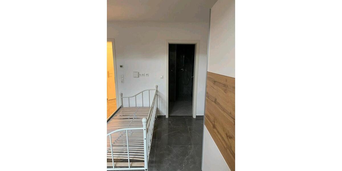 Etagenwohnung Rosbach vor der Höhe - 1 Zimmer, 28 m&sup2;, 550&euro; | Angebot:24867354